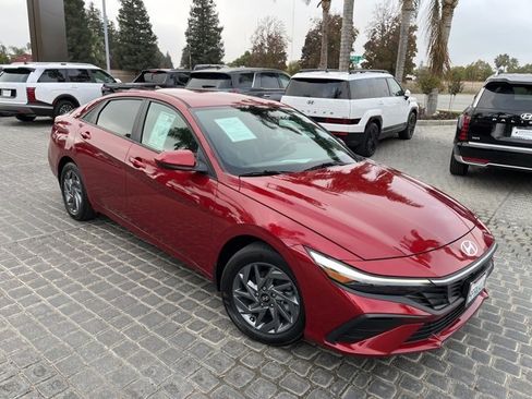 Certified 2024 Hyundai Elantra Blue image 1