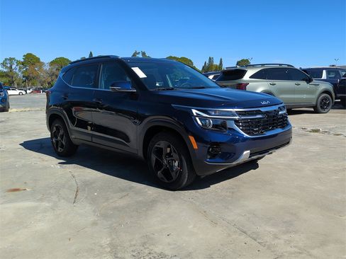 New 2026 Kia Seltos EX image 2