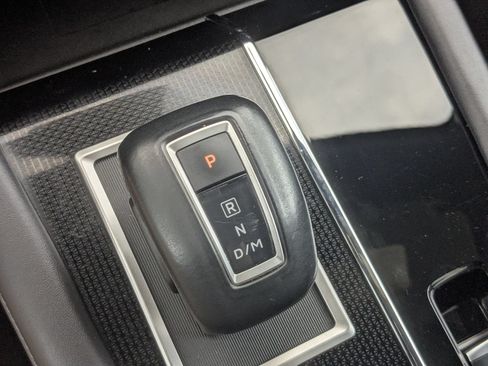 Used 2024 Mitsubishi Outlander SE Black Edition FWD image 27