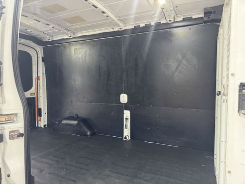 Used 2019 Ford Transit 150 148 Medium Roof image 7