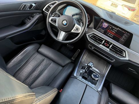 Used 2020 BMW X5 M50i w/ Executive Package AWD/4WD image 15