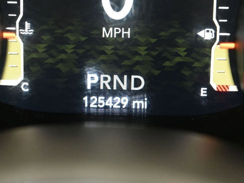 Used 2021 Jeep Wrangler Unlimited Sahara AWD/4WD image 16