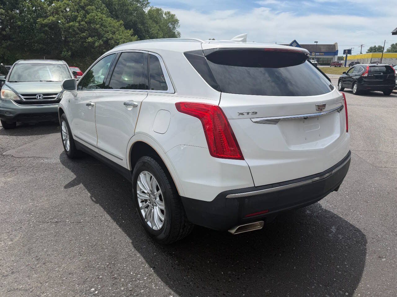 Used 2017 Cadillac XT5 FWD image 14