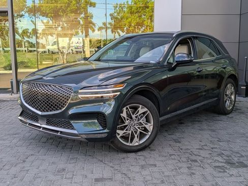 Used 2022 Genesis GV70 2.5T w/ Select Package image 1