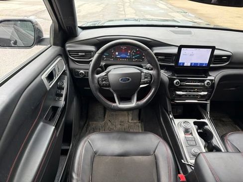 Used 2022 Ford Explorer ST-Line w/ Class IV Trailer Tow Package AWD/4WD image 17