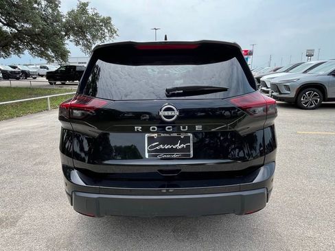 Used 2025 Nissan Rogue SV FWD image 6