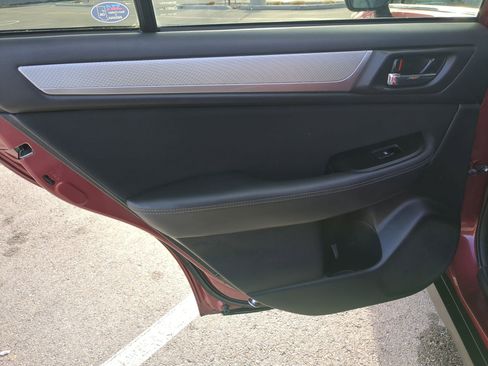 Used 2019 Subaru Outback 2.5i Premium image 28