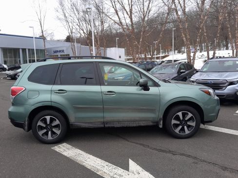 Used 2018 Subaru Forester 2.5i Premium image 8