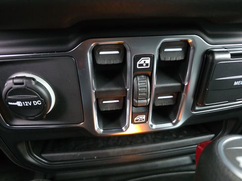 New 2026 Jeep Wrangler Sport S image 9