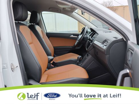 Used 2019 Volkswagen Tiguan SE image 39