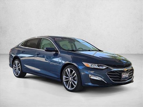 Used 2024 Chevrolet Malibu LT FWD image 3