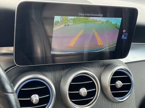 Used 2020 Mercedes-Benz GLC 300 4MATIC image 23
