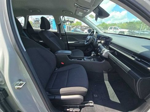 Used 2025 Hyundai Kona SE FWD image 8