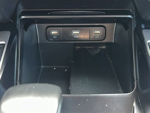 Used 2022 Kia Sorento S w/ Panoramic Sunroof Package FWD image 27