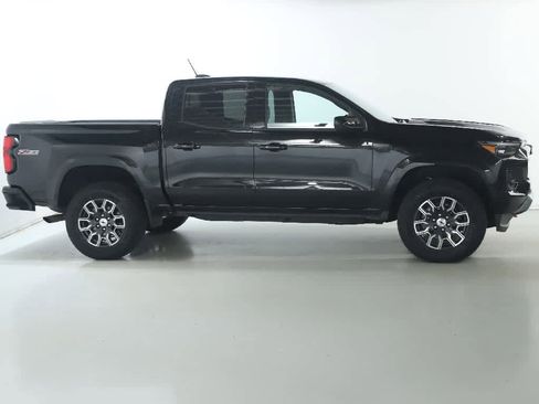 Used 2023 Chevrolet Colorado Z71 w/ Z71 Convenience Package 2 AWD/4WD image 11