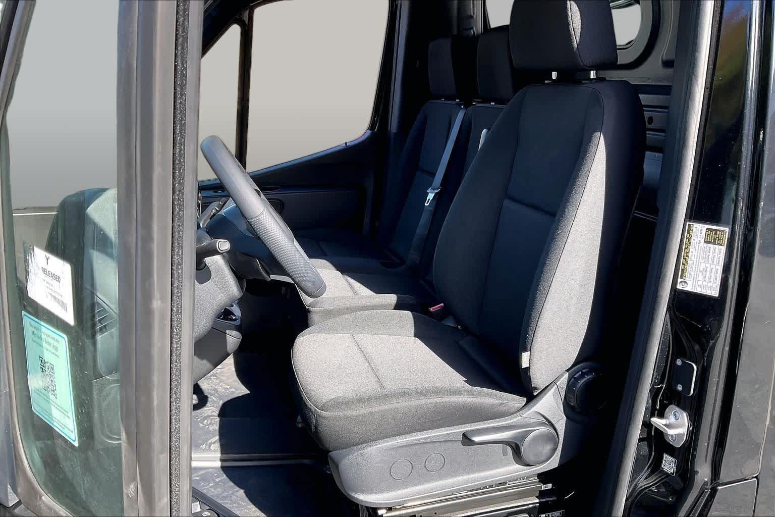 New 2026 Mercedes-Benz Sprinter 2500 image 13