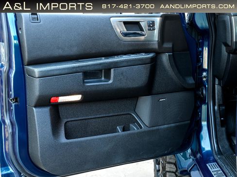 Used 2008 HUMMER H2 SUT w/ Silver Ice Limited Edition image 46