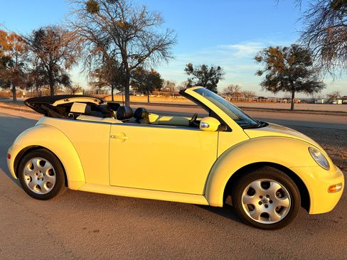 Used 2003 Volkswagen Beetle GLS image 4