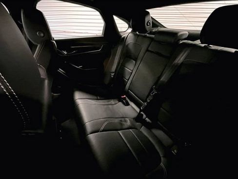 Certified 2022 Jaguar XF R-Dynamic SE AWD/4WD image 17