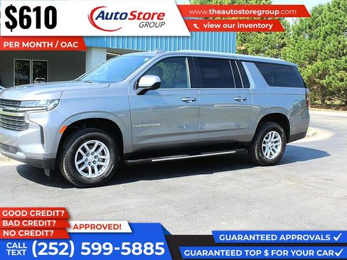 Used 2021 Chevrolet Suburban LT RWD image 2