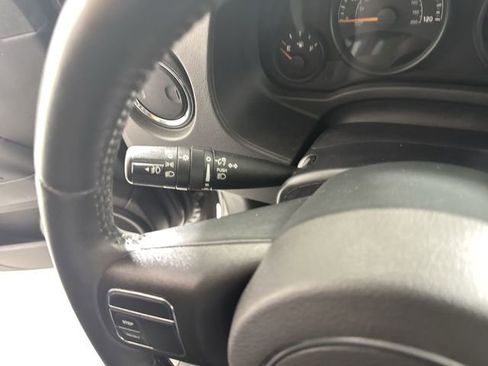 Used 2015 Jeep Patriot High Altitude image 14