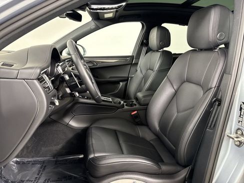 Certified 2026 Porsche Macan S AWD/4WD image 5