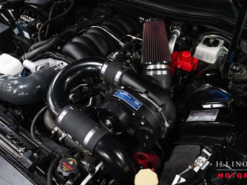 Used 2017 Chevrolet SS RWD image 40