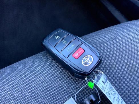 Used 2025 Toyota Camry LE FWD image 14