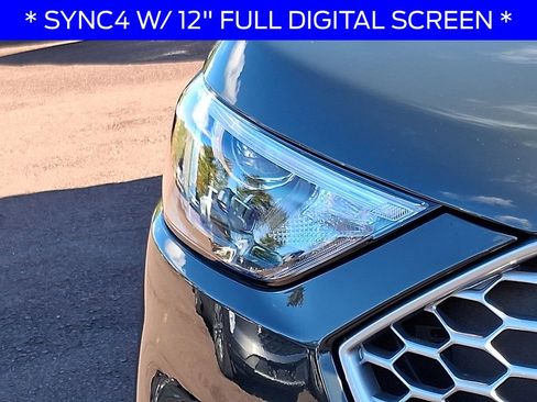 Certified 2023 Ford Edge SEL image 9