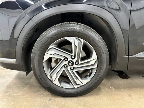 Certified 2023 Hyundai Santa Fe SE FWD image 9