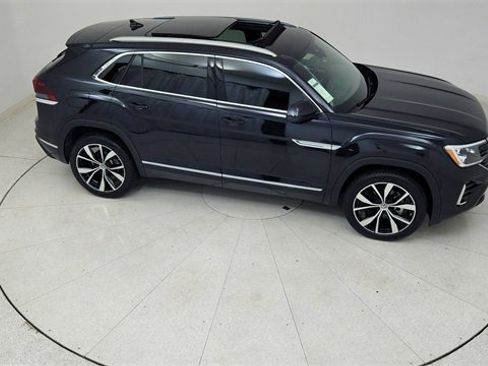 Used 2024 Volkswagen Atlas Cross Sport SEL Premium R-Line image 80