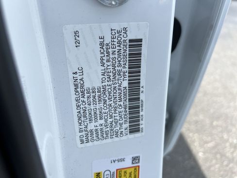 Certified 2026 Acura Integra A-Spec FWD image 32