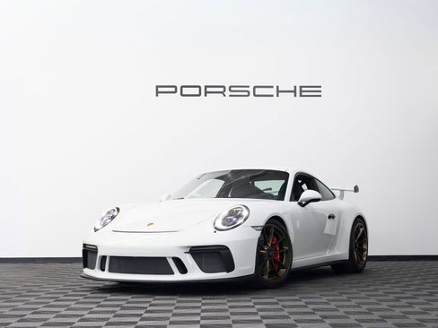 Certified 2019 Porsche 911 GT3 RWD image 1