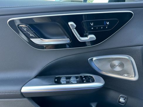 New 2025 Mercedes-Benz C 300 4MATIC Sedan image 11