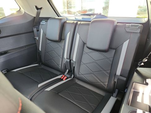 New 2026 Volkswagen Atlas Peak Edition image 13