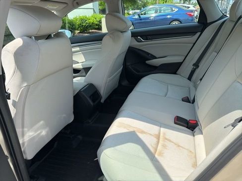 Used 2018 Honda Accord LX image 8