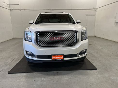 Used 2017 GMC Yukon XL Denali w/ Open Road Package AWD/4WD image 2