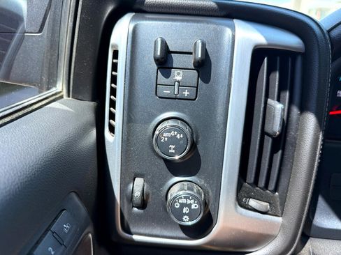 Used 2018 GMC Sierra 1500 SLT image 16