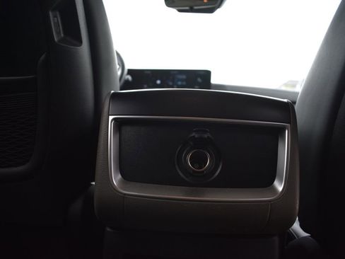 Used 2025 Kia Carnival FWD image 29