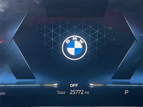 Used 2023 BMW 330i Sedan w/ Premium Package image 14