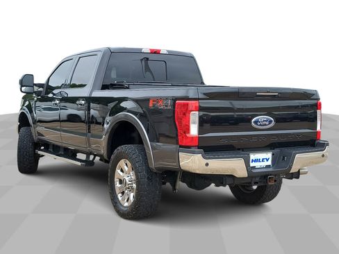 Used 2019 Ford F250 Lariat w/ Lariat Ultimate Package AWD/4WD image 6