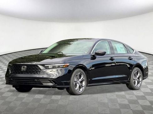 New 2026 Honda Accord EX-L image 2