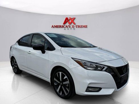 Used 2021 Nissan Versa SR image 7