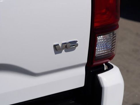 Certified 2023 Toyota Tacoma SR AWD/4WD image 12