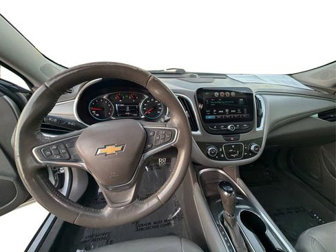 Used 2016 Chevrolet Malibu LT w/ Leather Package image 28