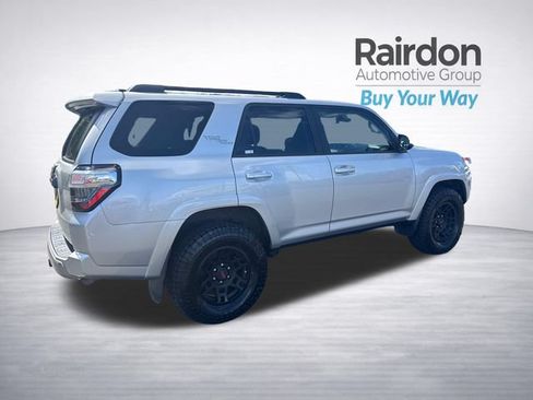 Used 2021 Toyota 4Runner TRD Off-Road Premium w/ Moonroof Package AWD/4WD image 7