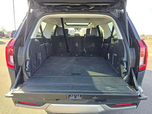 Certified 2025 Ford Expedition Max Platinum image 33