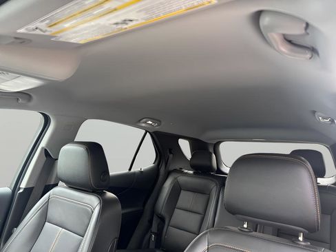 Used 2023 Chevrolet Equinox Premier image 29