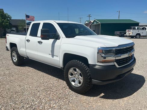 Used 2016 Chevrolet Silverado 1500 W/T w/ Trailering Package image 2