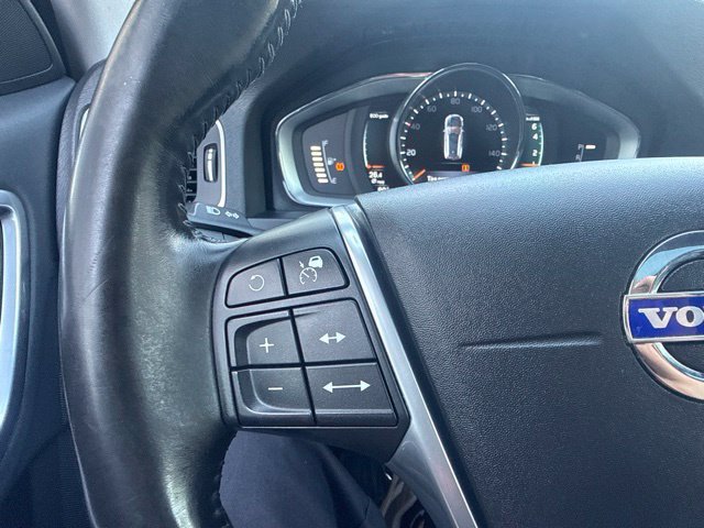 Used 2016 Volvo V60 T5 Cross Country Platinum AWD/4WD image 22